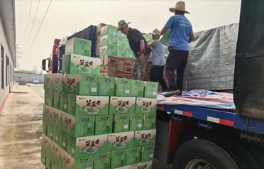 Où sont passées les 70 g de nouilles aux épinards après avoir été chargées à Qinhuangdao ? Comment Dongyang Food dessert-il simultanément les marchés nationaux et internationaux ?