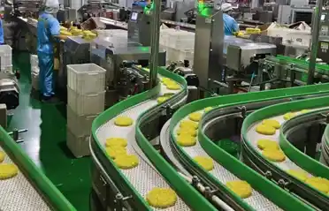 Comment choisir des blocs de nouilles instantanées sûrs ? Un regard à l'intérieur de l'atelier culinaire de Qinhuangdao Dongyang