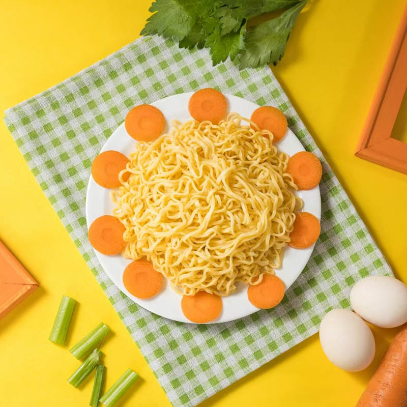 40 g de nouilles de blé et de carottes naturelles, portion individuelle